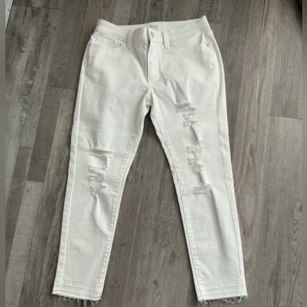 A.N.A. A New Approach White Distressed Skinny Ankle Jeans🇺🇸